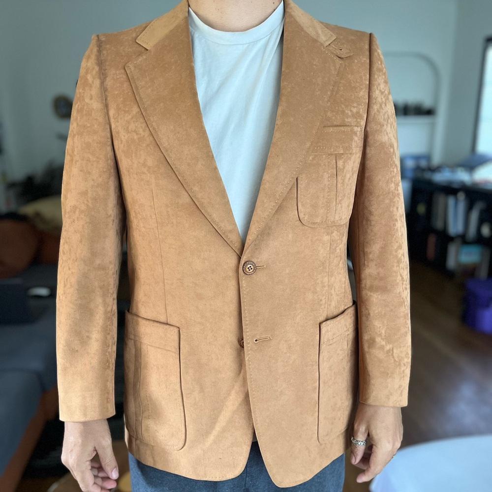 Men's Tan Suede Single-Button Blazer
